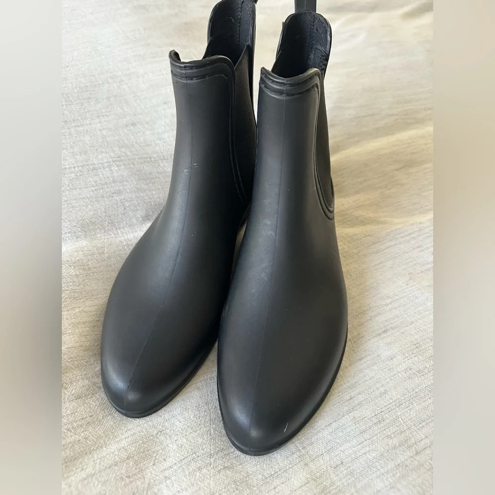 Jeffrey Campbell Havana Last Matte Black Chelsea Ankle Rain Boots, Size 9 - Picture 4 of 8
